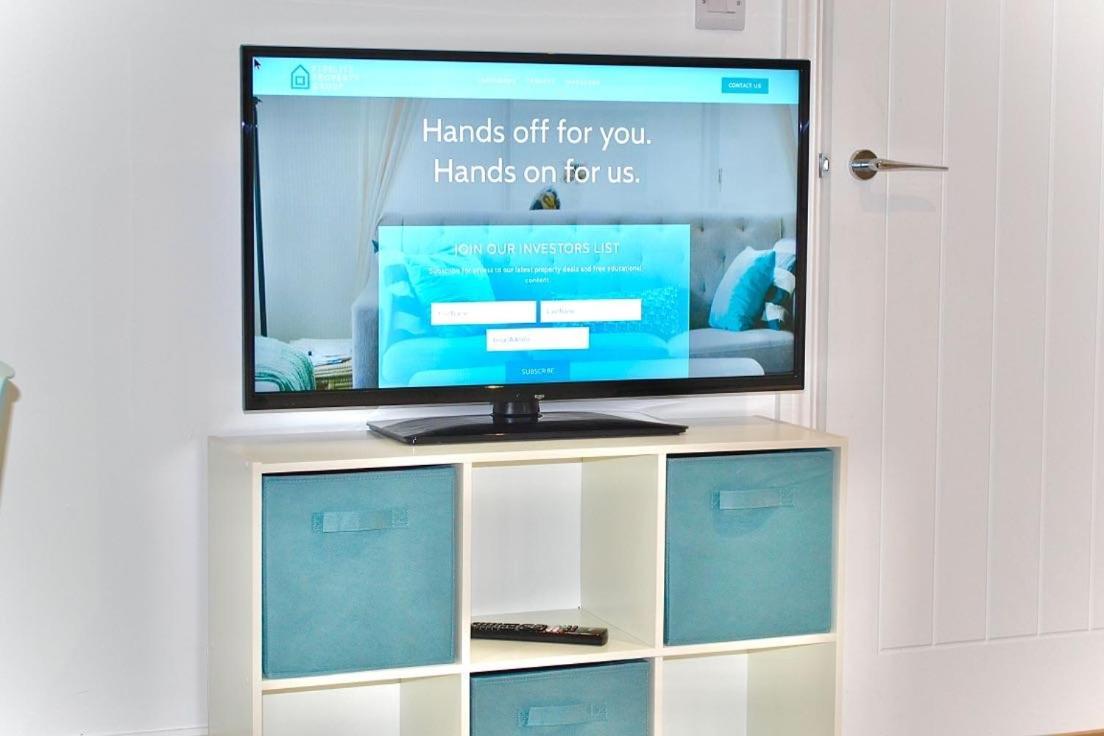 Fidelity Stays Themed Apartment